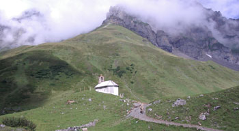 Walking path up to your chalet